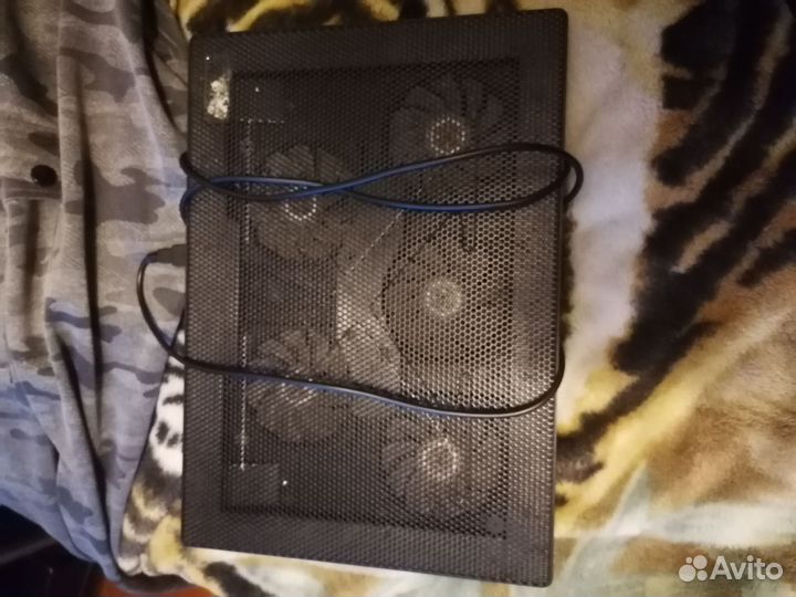 Подставка с охлаждением для ноутбука