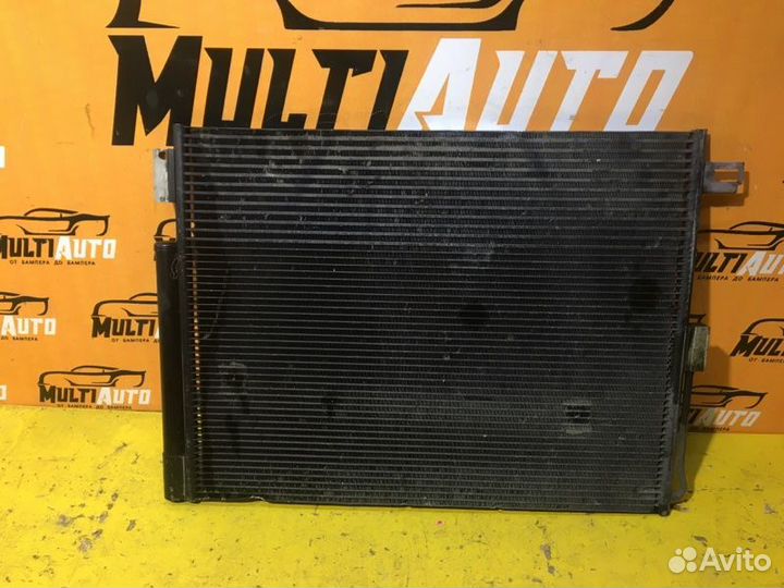 Радиатор кондиционера Jeep Grand Cherokee WK2