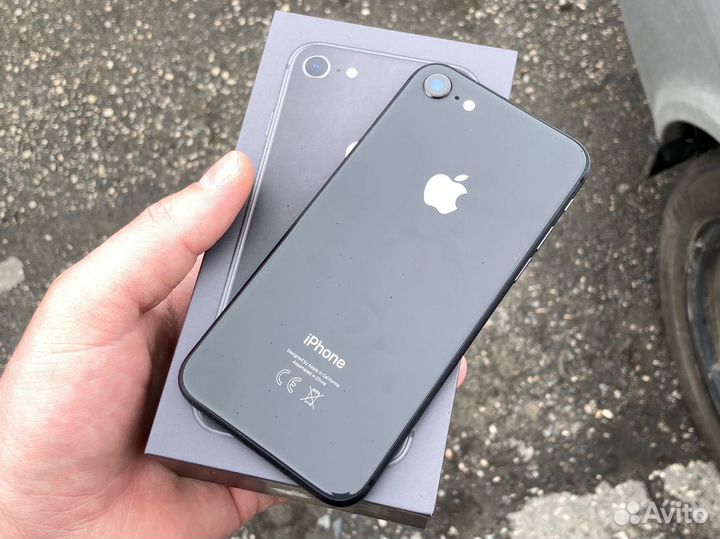 iPhone 8, 64 ГБ