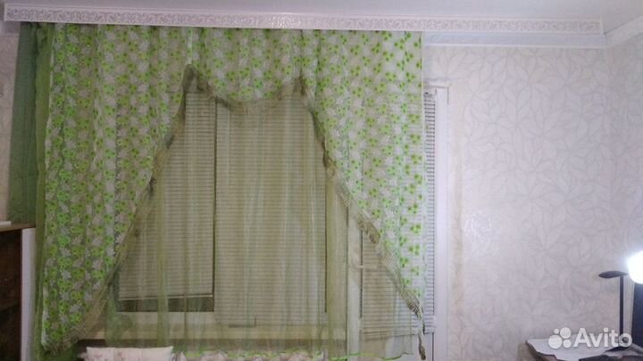 Тюль,в середине сеткой,на ленте,шир,2,8, выс 1,7м