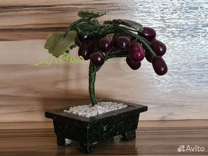 Дерево счастья из натуральных камней