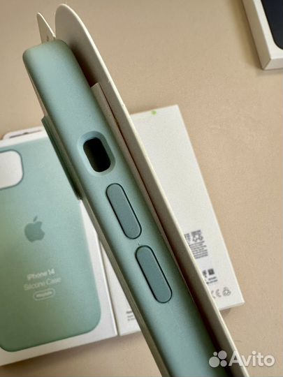 Чехол Apple на iPhone 14 Silicon Case MagSafe