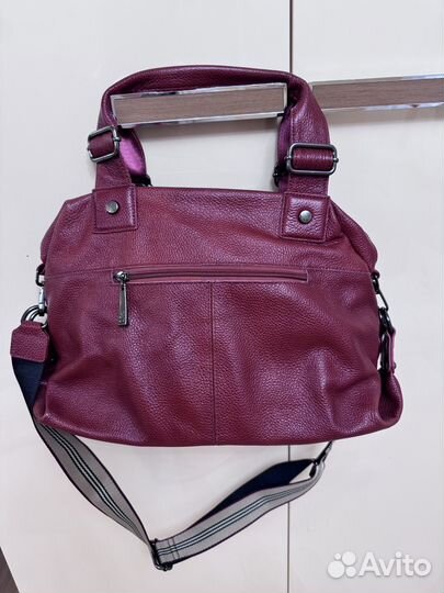 Продам женскую сумку из натуральной кожи