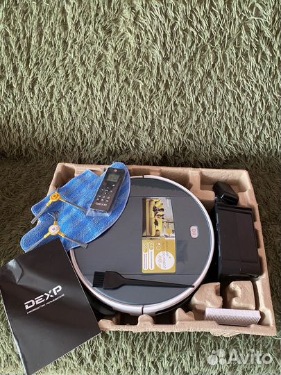 Робот пылесос Dexp