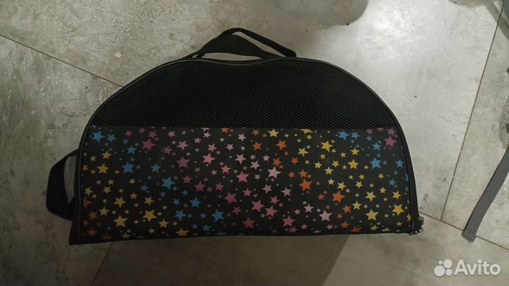 Переноска для кошек и собак