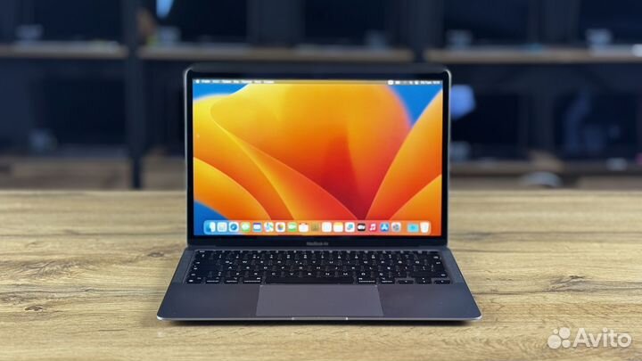 Macbook air 13 2020 m1/16/256