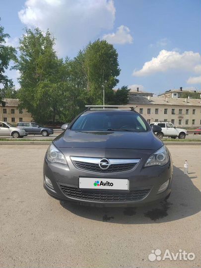 Opel Astra 1.6 AT, 2012, 208 000 км
