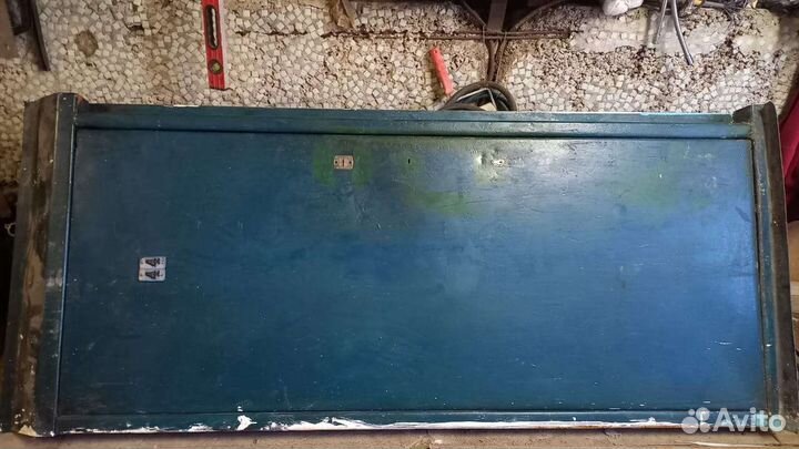 Железная дверь