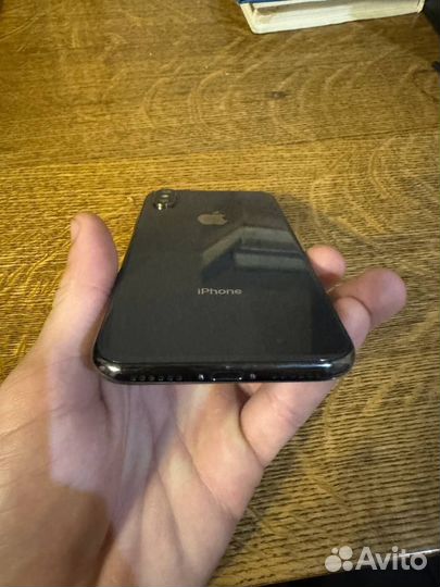 iPhone X, 256 ГБ