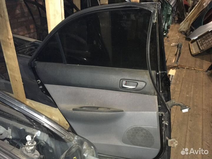 Задняя левая дверь Mazda 6 GG