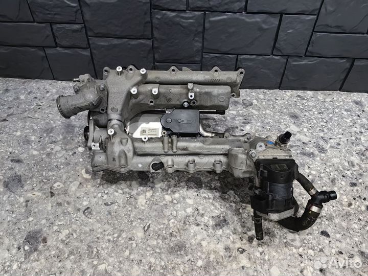 Впускной коллектор в сборе 642 дв