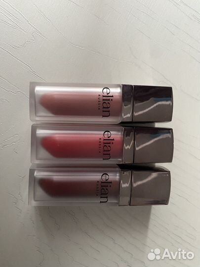 Помада Elian матовая забронирован