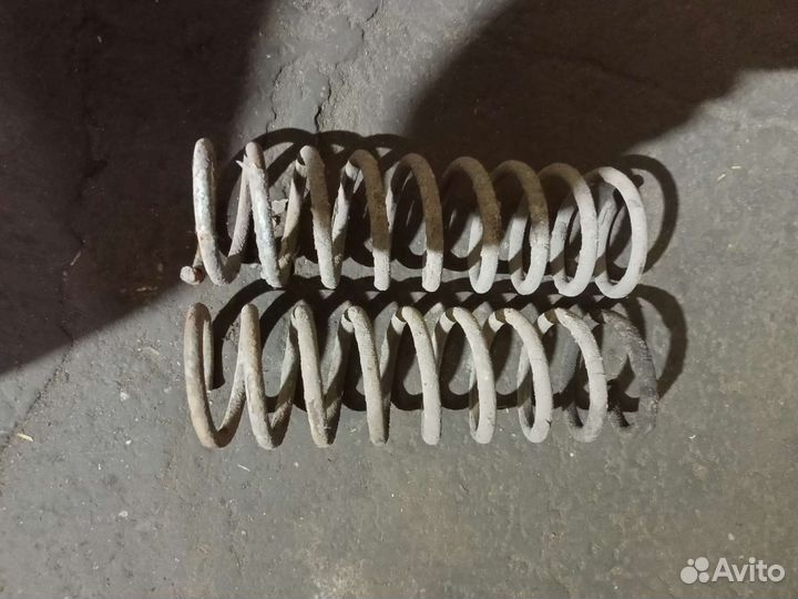Пружины задние ваз 08