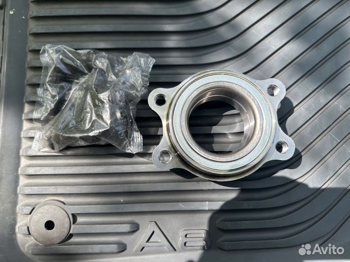 Передний подшипник ступицы audi a8 d4