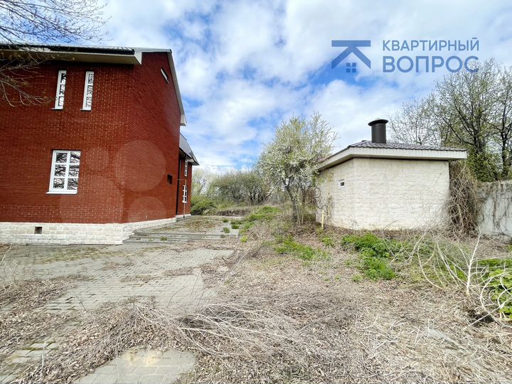 Коттедж 303 м² на участке 16 сот.