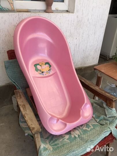Ванночка для купания и горшок