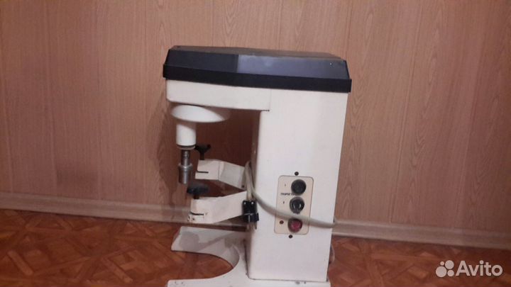 Кремовзбивальная машина