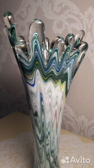 Ваза винтажная Всплеск цветное стекло СССР h 30 см