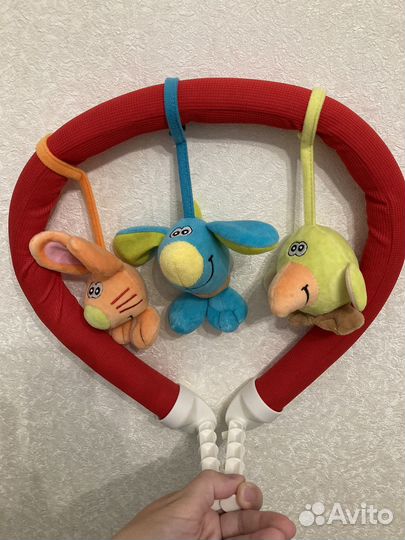 Дуга/мобиль с игрушками Peg-Perego Play Bar