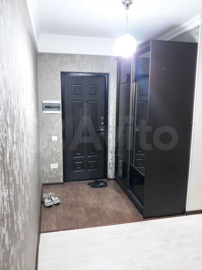 2-к. квартира, 65 м², 3/10 эт.