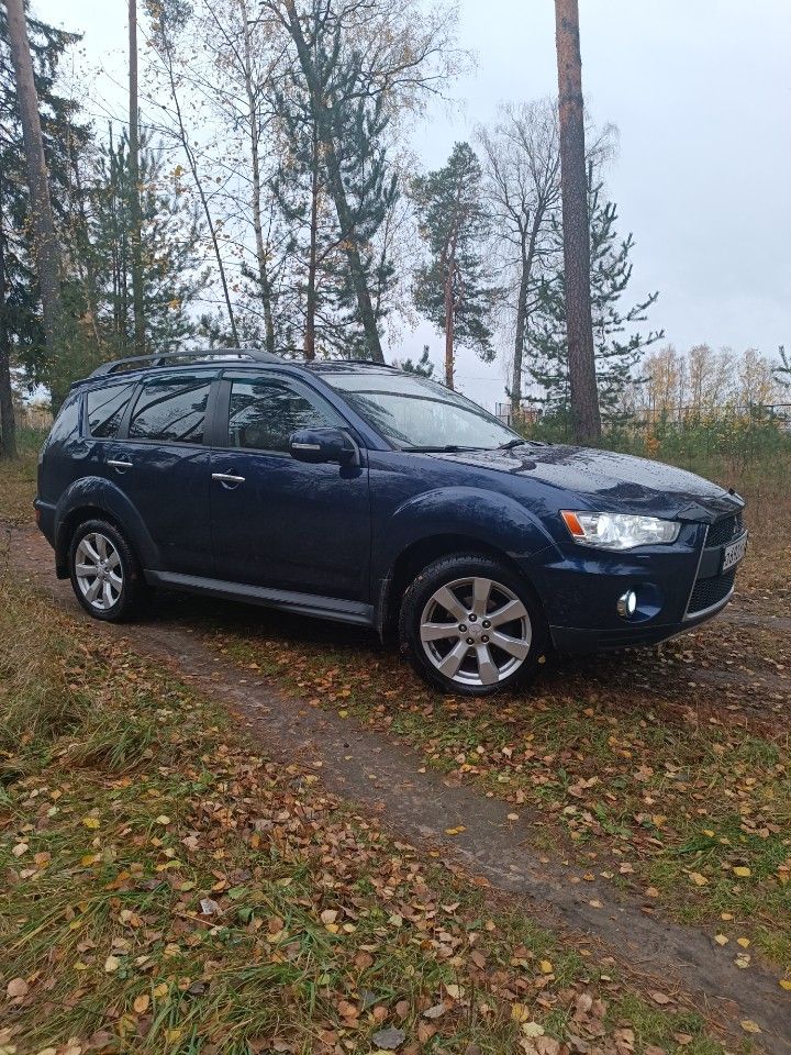 Mitsubishi Outlander: фото владельца