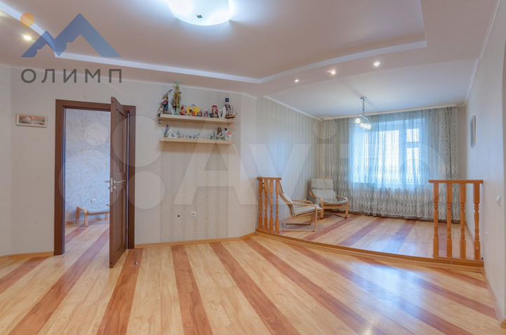 3-к. квартира, 92,5 м², 8/10 эт.