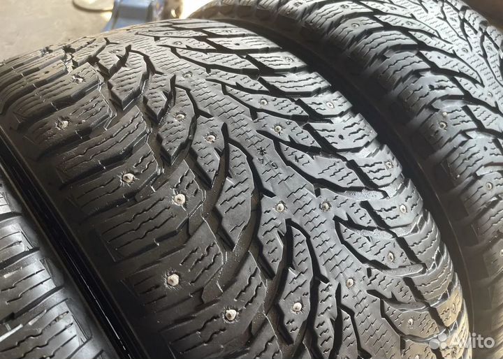 Nokian Tyres Hakkapeliitta 9 SUV 285/40 R21 109T