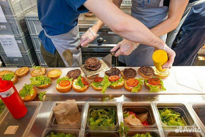 Требуются работники на Фастфуд (йо1)