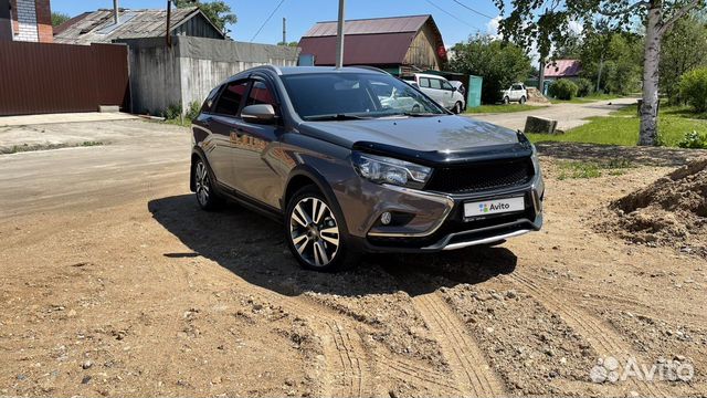 LADA Vesta Cross 1.6 CVT, 2020, 140 000 км