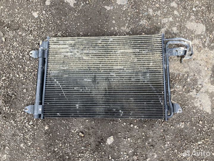 Skoda Octavia A5 радиатор кондиционера 1K0298403A