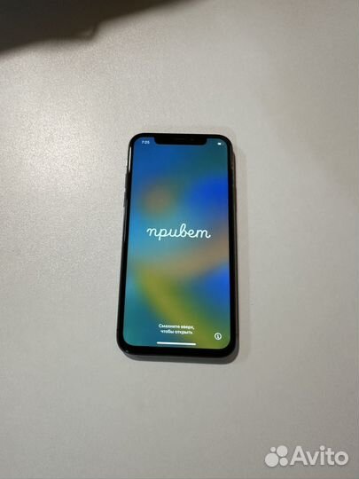 iPhone X, 64 ГБ