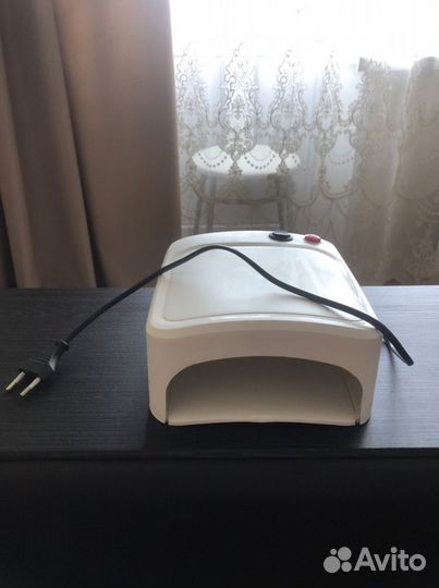 Ультрафиолетовая лампа