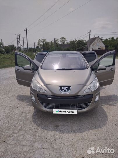 Peugeot 308 1.6 AT, 2011, 150 000 км