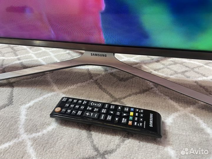 Телевизор SMART tv-wifi 32 Samsung 2017 г