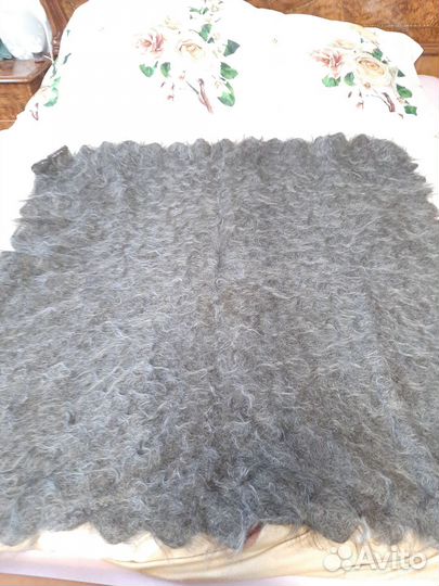 Пуховый платок шаль