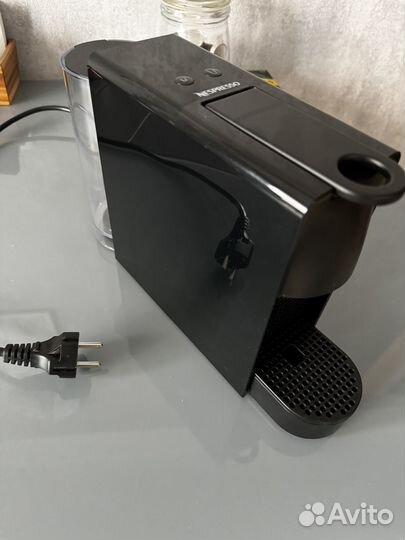 Капсульная кофемашина nespresso essenza mini c30