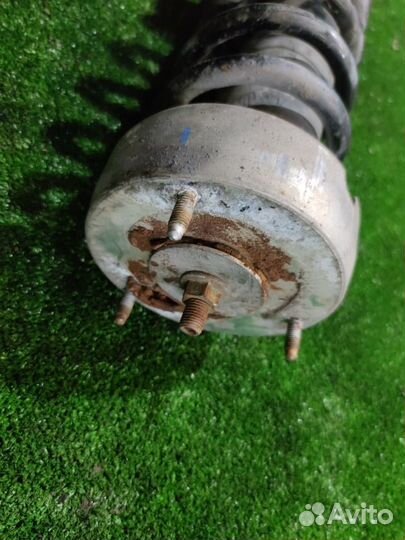 Амортизатор передний правый Bmw E70