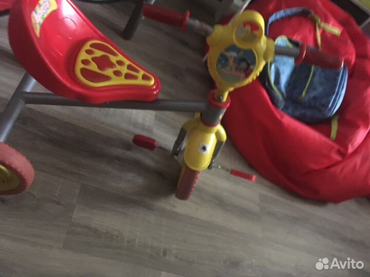 Детский велосипед трехколесный