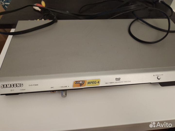 DVD плеер, с пультом ду, работает