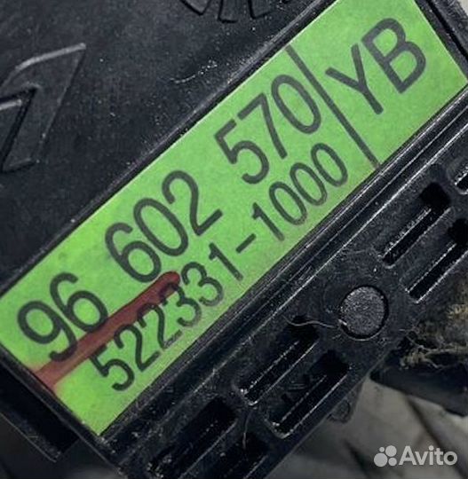 Переключатель стеклоочистителей Chevrolet Aveo (T2