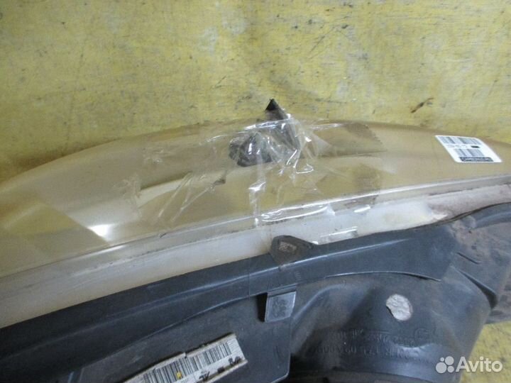 Фара левая Peugeot 308 VF34