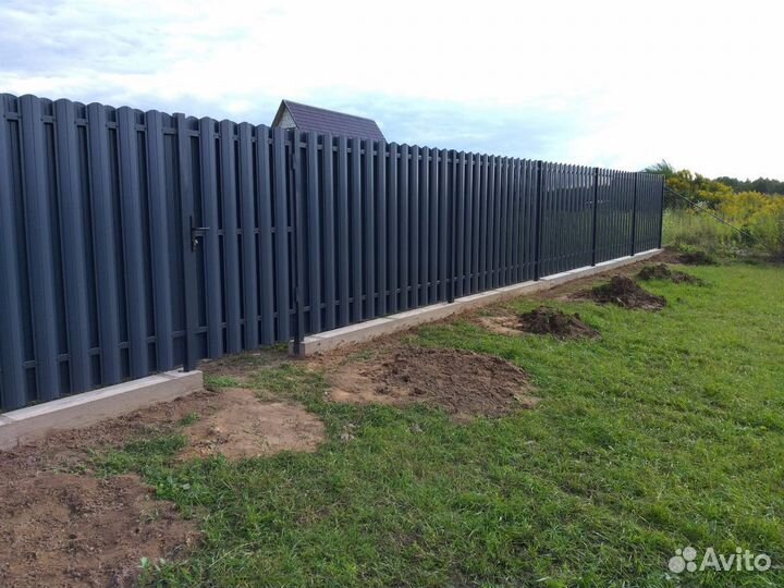 Забор из евроштакетника под ключ от завода