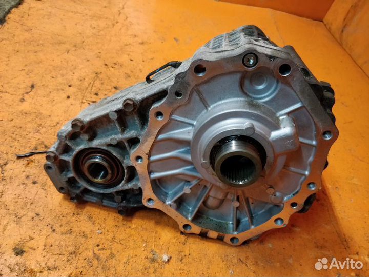 Раздаточная коробка Infiniti M35 Y50 2009