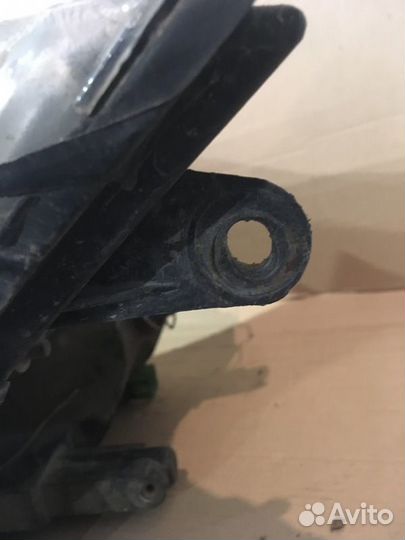 Фара передняя правая Ford Transit euro4 2.4d