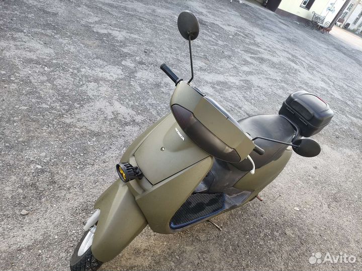 Honda lead 100