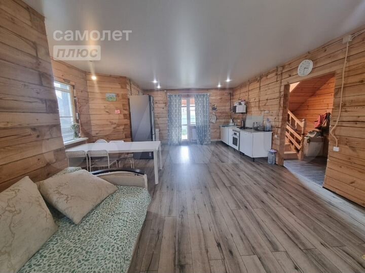 Дом 139 м² на участке 10 сот.