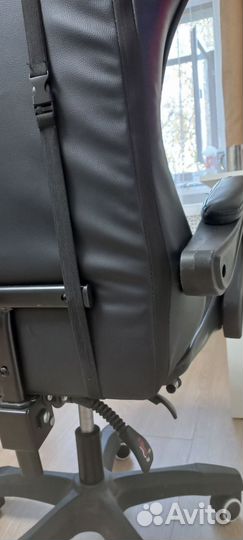 Геймерский компьютерный стул