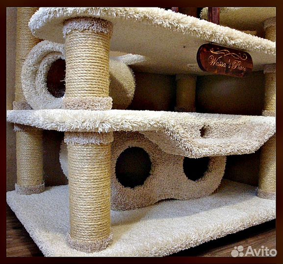 Игровой комплекс для кошки с декором из дерева