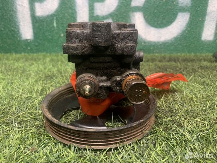 Насос гидроусилителя Mitsubishi