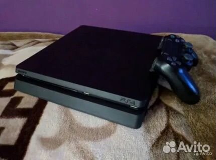 Ps4 slim 1 TB
